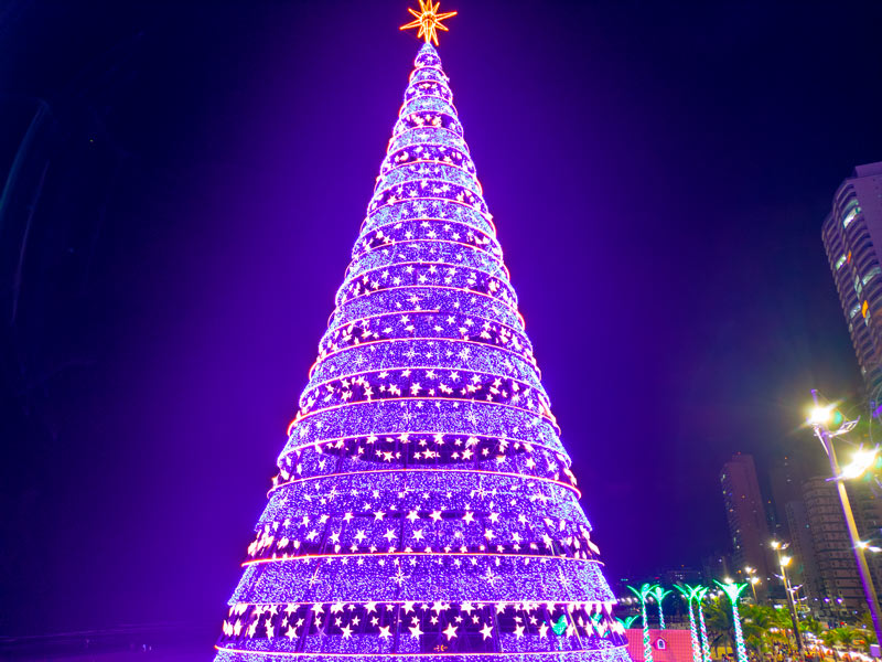 Árvore de Natal em Praia Grande SP.